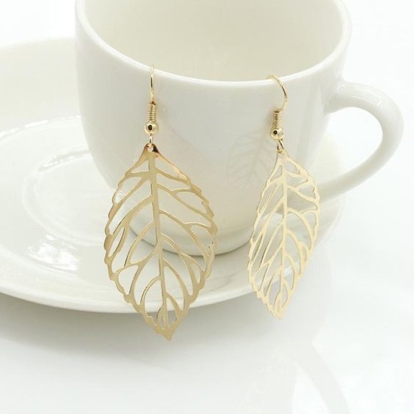 Jewelry - Fashion Simple Mori Metal Leaf Earrings